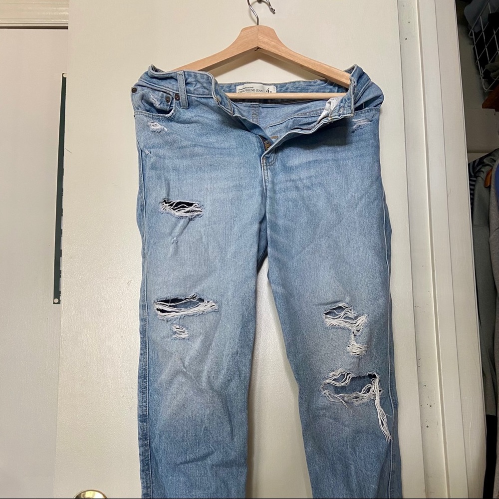 Abercrombie & Fitch Girlfriend High Rise Jean
